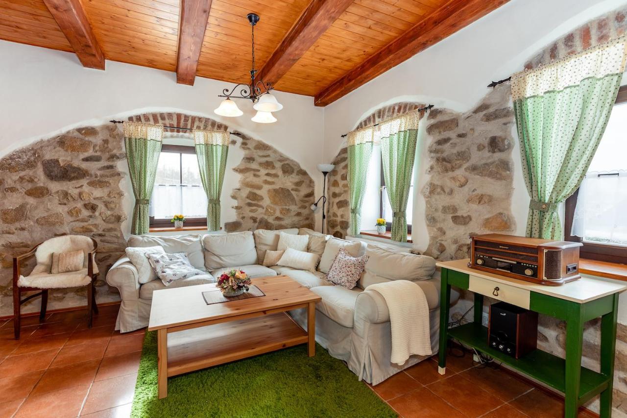 Chalupa Na Peci Želnava Extérieur photo
